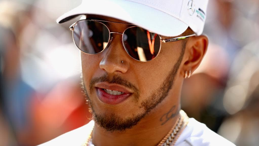 Lewis Hamilton amenință cu plecarea din Formula 1 dacă se introduc mai multe curse