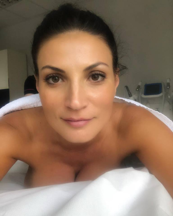 „Mi-am luat-o” Ioana Ginghină, cu fața tumefiată la doar câteva zile după ce s-a spus că divorțează de Alexandru Papadopol