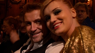 FOTO/VIDEO Catalin Botezatu a dus Romania pe marile podiumurile de moda de la Paris si New York. Designerul, aplaudat de 7000 de oameni