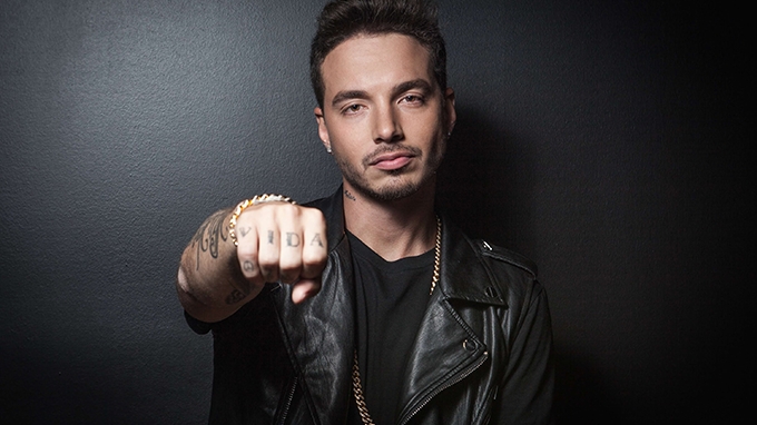 Cântăreţul columbian J BALVIN, implicat într-un accident aviatic! Ce s-a întâmplat după prăbuşire