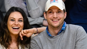 Cât de drăguţ! Cum au ales Ashton Kutcher şi Mila Kunis numele bebeluşului lor