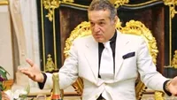 Fabulos! Ce au văzut oamenii care au trecut pe lângă palatul lui GIGI BECALI, în timp ce el este în concediu