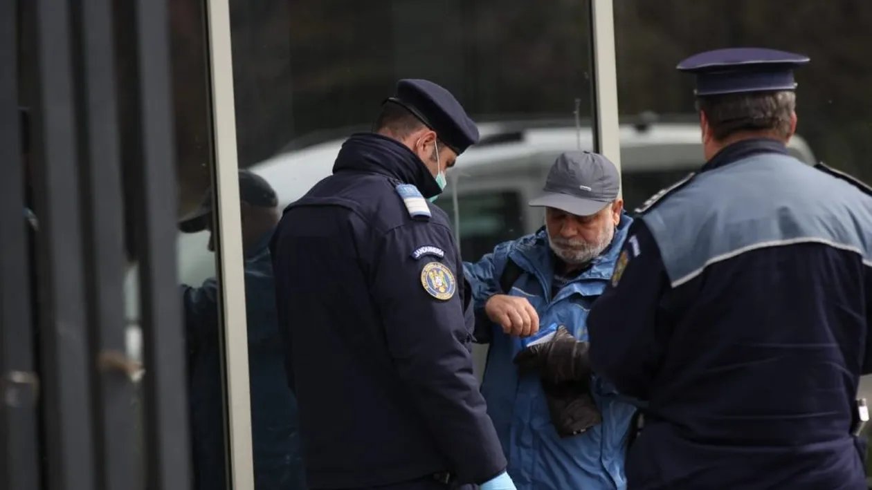 Pensionarii din România, apel disperat pentru schimbarea restricțiilor de circulație! Ce au putut să spună despre intervalul 11:00 - 13:00