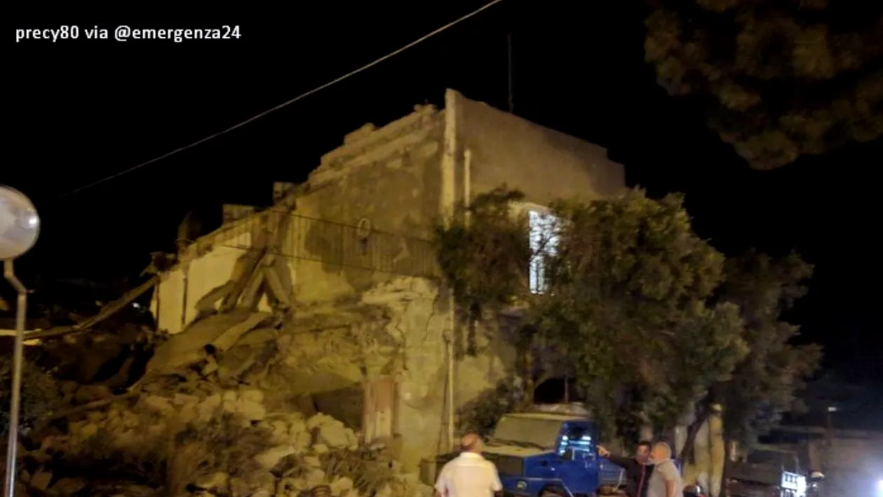 Cutremur lângă Napoli. Un mort şi 20 de răniţi