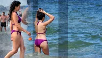 ”Prințesica telenovelelor” din România s-a zbenguit singurică în mare! Cum arată la 36 de ani în costum de baie