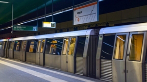 O femeie din București s-a accidentat grav la metrou și a dat compania în judecată. Ce despăgubire URIAȘĂ a primit de la Metrorex