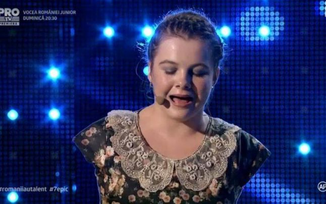 LORELAI MOŞNEGUŢU, concurenta de la "Românii au talent" care l-a impresionat pe GIGI BECALI, are o poveste de viaţă tulburătoare!