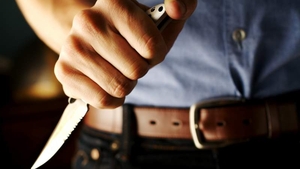 Un tânăr din Hunedoara a fost înjunghiat în inimă de vecinul său