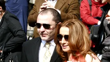 Elan Schwartzenberg: Mihaela m-a agatat intr-o discoteca, punandu-mi un bilet in palma cu numele si numarul ei de telefon