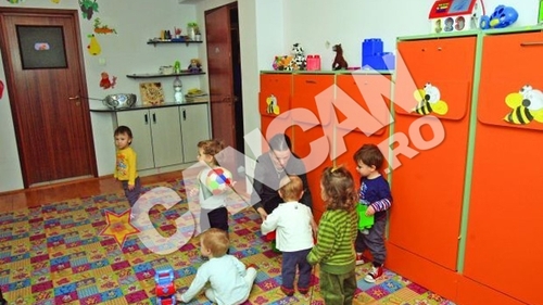 Primarul Piedone a inaugurat o noua cresa in sectorul 4