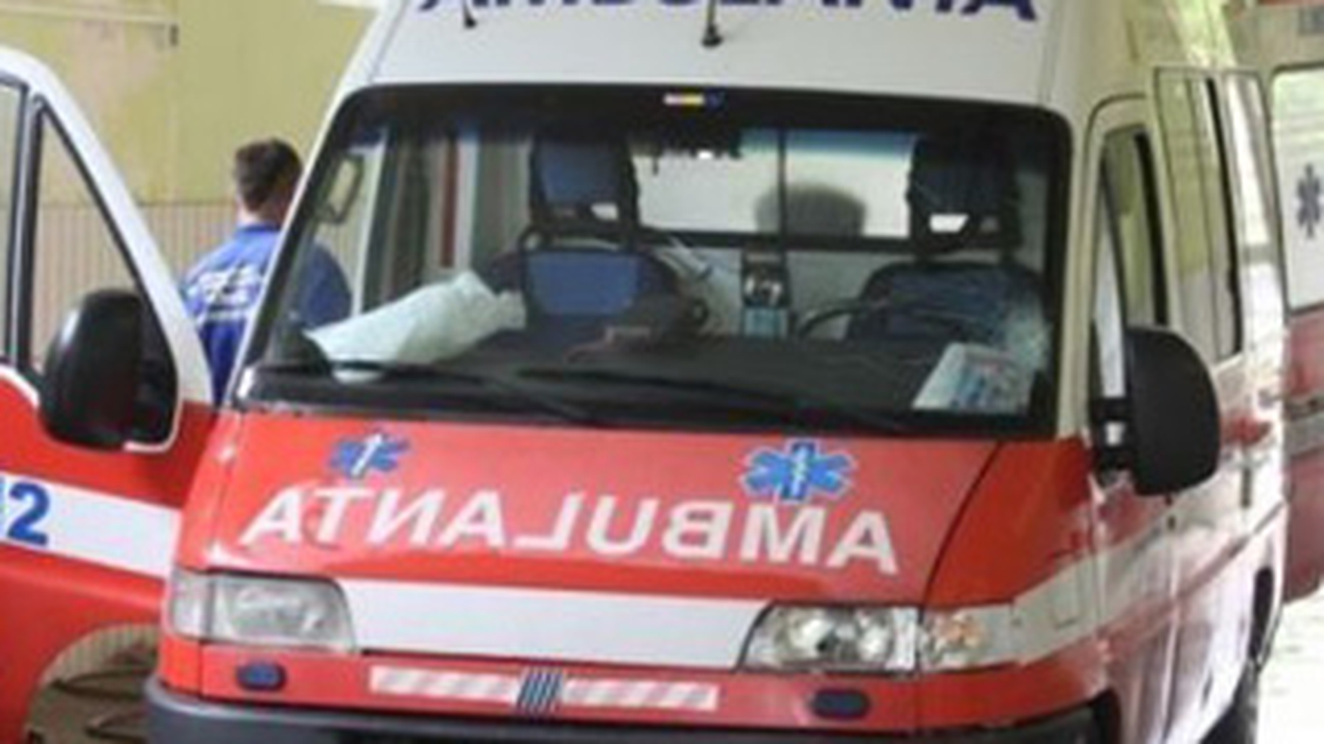 O ambulanta, implicata intr-un accident rutier in Buzau