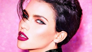Actriţa Ruby Rose a ajuns în scaun cu rotile! Fanii sunt devastaţi 