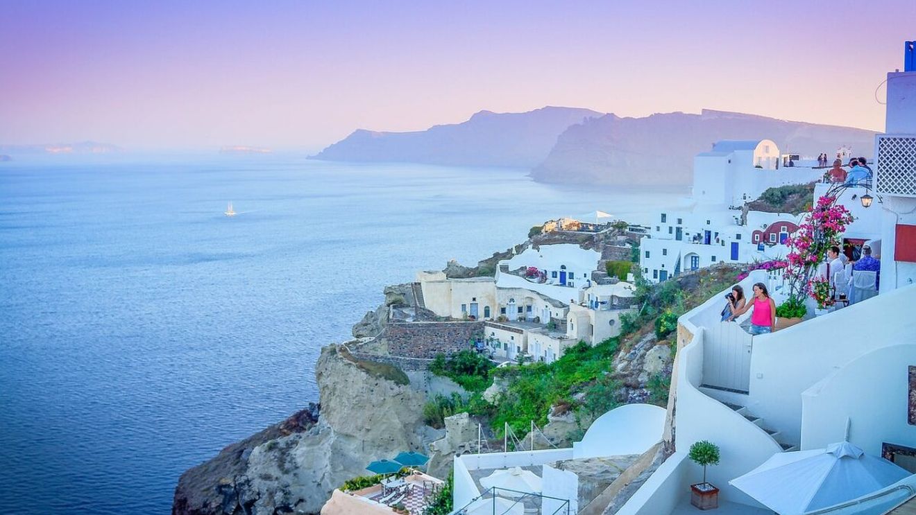 Ce prețuri sunt în Grecia în 2025. Mai merită să te duci? „Nu e ca în România, unde ți se dă o...”