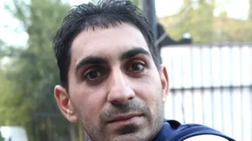 Seamana leit cu Ilie Dumitrescu, si-a tatuat chipul fotbalistului pe brat si acum e sigur ca e fiul lui! Vezi cum a ajuns bucuresteanul Mihai sa creada ca fostul international roman ii este tata!