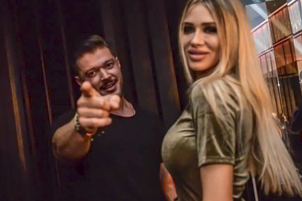Victor Slav, surprins în ipostaze tandre cu o bombă sexy Sursă Foto: Liquid The Club