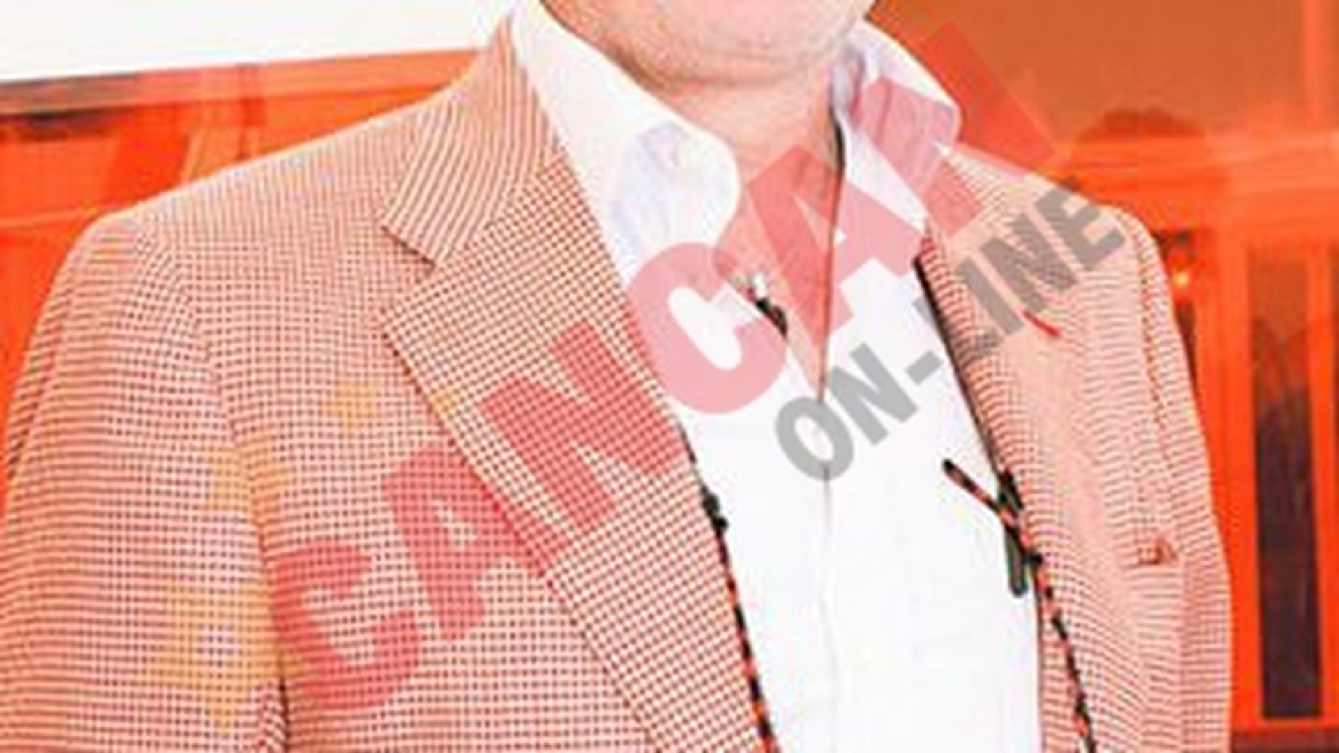 "Comisarul Cattani" vine in Romania sa ne rezolve problemele