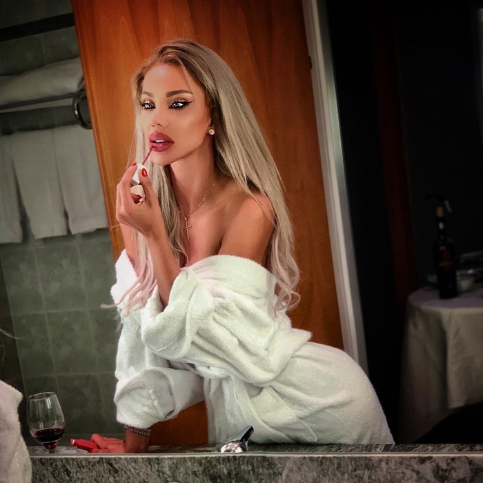 Bianca Drăgușanu se teme pentru viața ei după divorț!? A învățat să tragă cu pistolul! VIDEO