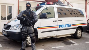 SCANDAL: scrisoarea mascaţilor SAS din Iaşi! Ce poze deocheate le trimite şeful lor pe WhatsApp