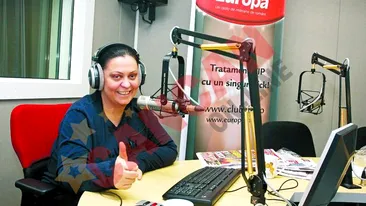 Monica Anghel lucreaza 14 din 24 de ore