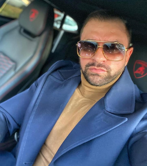 Alex Bodi s-ar fi combinat 
cu “sosia” Marinelei Nițu
