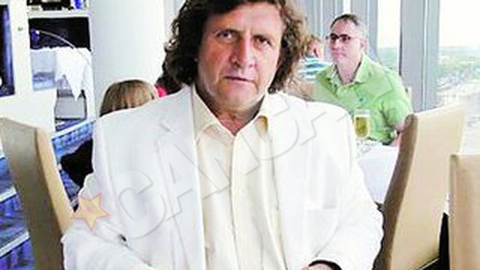 Fostul sot al milionarei Tina Burton povesteste cum el si "Regina imobiliarelor" au inceput afacerile: "Faceam mustar si conserve"