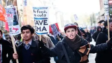 Protestele iau amploare in Italia si Grecia! Oamenii sunt revoltati din cauza planurilor de austeritate propuse de Guvern