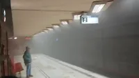 Fum la metrou Eroii Revoluției! Călătorii au sunat disperați la 112, abia mai vedeau ceva pe peron