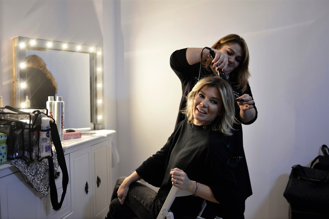 Cum se pregătește Gina Pistol înainte de filmările “Chefi la cuțite”! Blondina a dat tot din casă