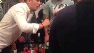 Nu mai stie ce sa faca sa o aduca inapoi pe Sensuala! Nicu Maharu isi ineaca amarul in cluburile de manele!