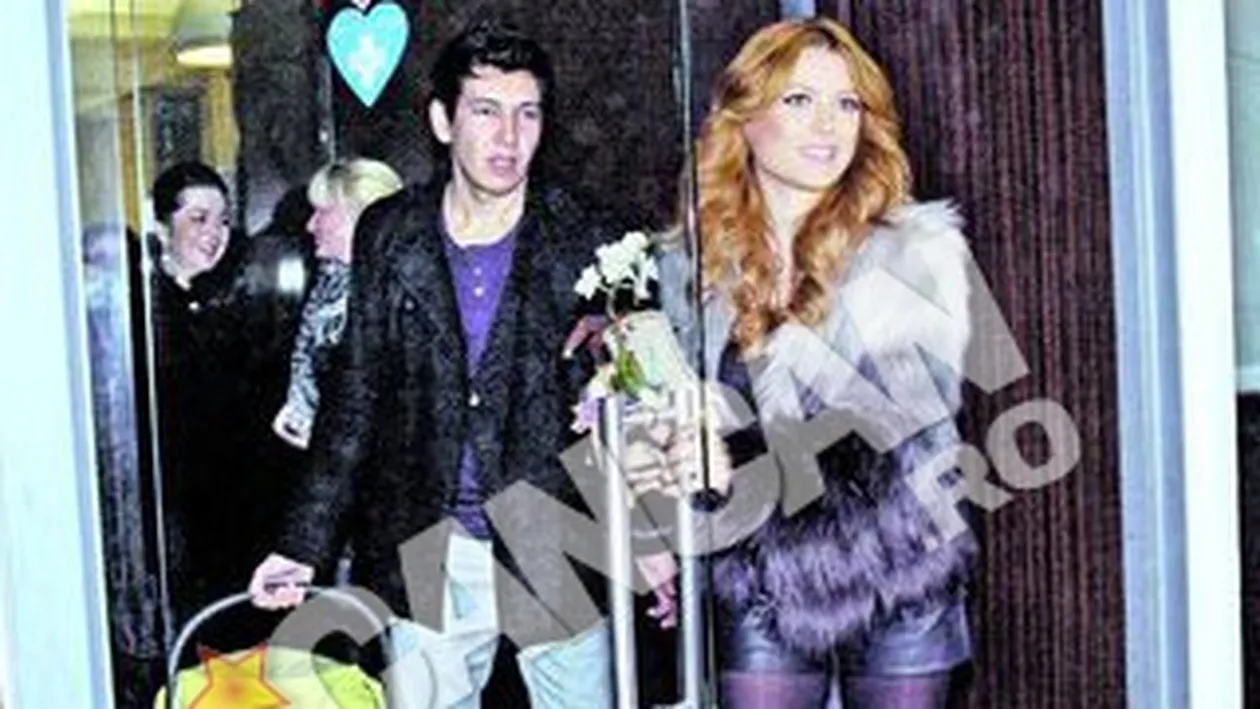 Elena Gheorghe se teme ca bebelusul ei sa nu se sufoce in somn. Verifica tot timpul daca mai respira