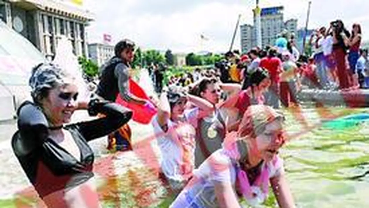 S-au spalat in fantana