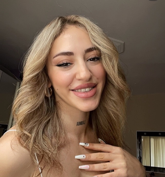 BREAKING | O influenceriță de doar 24 de ani a murit într-un accident rutier cumplit