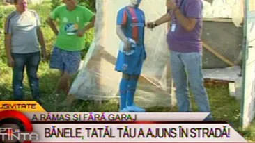 VIDEO INCREDIBIL! Tatal lui Banel sta intr-o baraca de celofan, cu serpii si sobolanii, la Bragadiru! Imi facusem alta mai pe camp si mi-au dat foc la ea oamenii