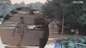 El este omul care poate dezlega misterul mortii micutului ucis de maidanezi! Ajuta-ne sa il gasim si vei fi recompensat generos!