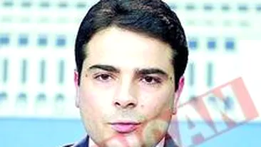 Fost consul, acuzat de distrugere