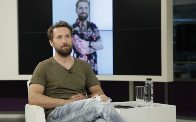 Dani Oțil și-a făcut praf prietenul din cauza coronvirusului: ”Păi nu ziceai că nu există? Bravo, mă…”