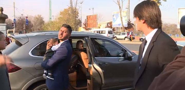 FOTO. Ciprian Marica și-a botezat băiețelul! Cristi și Adelina Chivu au fost nașii micuțului