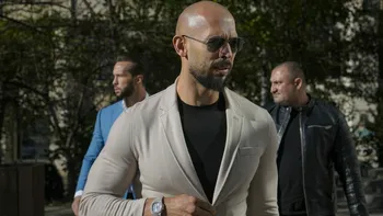 Un vlogger din Miami a devenit viral după ce l-ar fi ”surprins” pe Andrew Tate în închisoarea din Miami