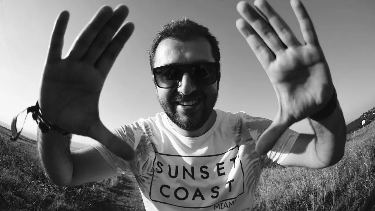 Lumea muzicală românească este în doliu! Un cunoscut DJ a murit în urmă cu puţin timp