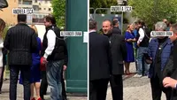 Francezilor le-a sărit Dijon-ul când vedeta PROTV a trecut peste rând. Andreea Esca, băgată în faţă la coada de la Ambasada Franţei!