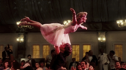 Incredibil! Ce au păţit doi logodnici care au imitat o figură celebră din "Dirty Dancing" 