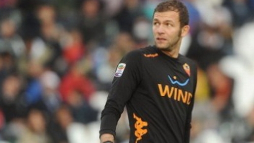 Ajuns la fundul sacului, Bogdan Lobont vrea bani de la mama copilului sau. Portarul de la AS Roma ii cere ASTA