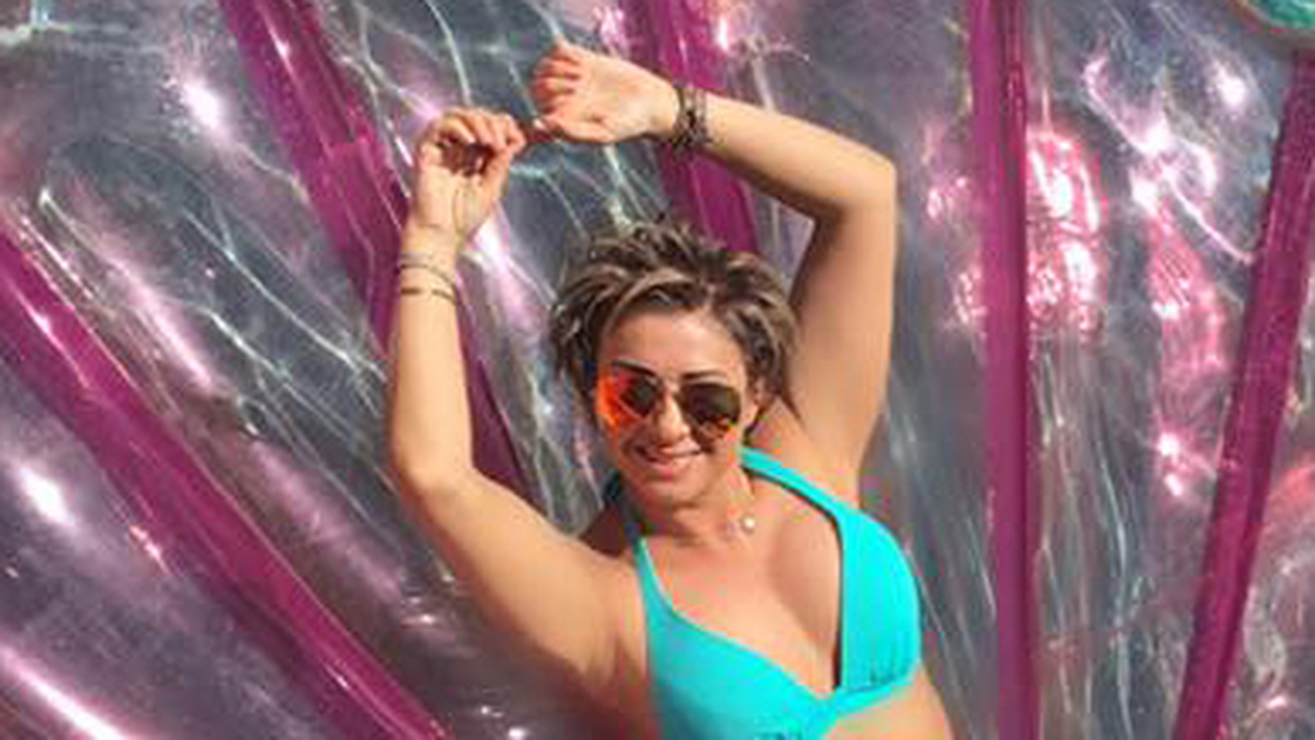 ANAMARIA PRODAN face din nou furori în costum de baie! FOTO cum arată impresara în bikini!