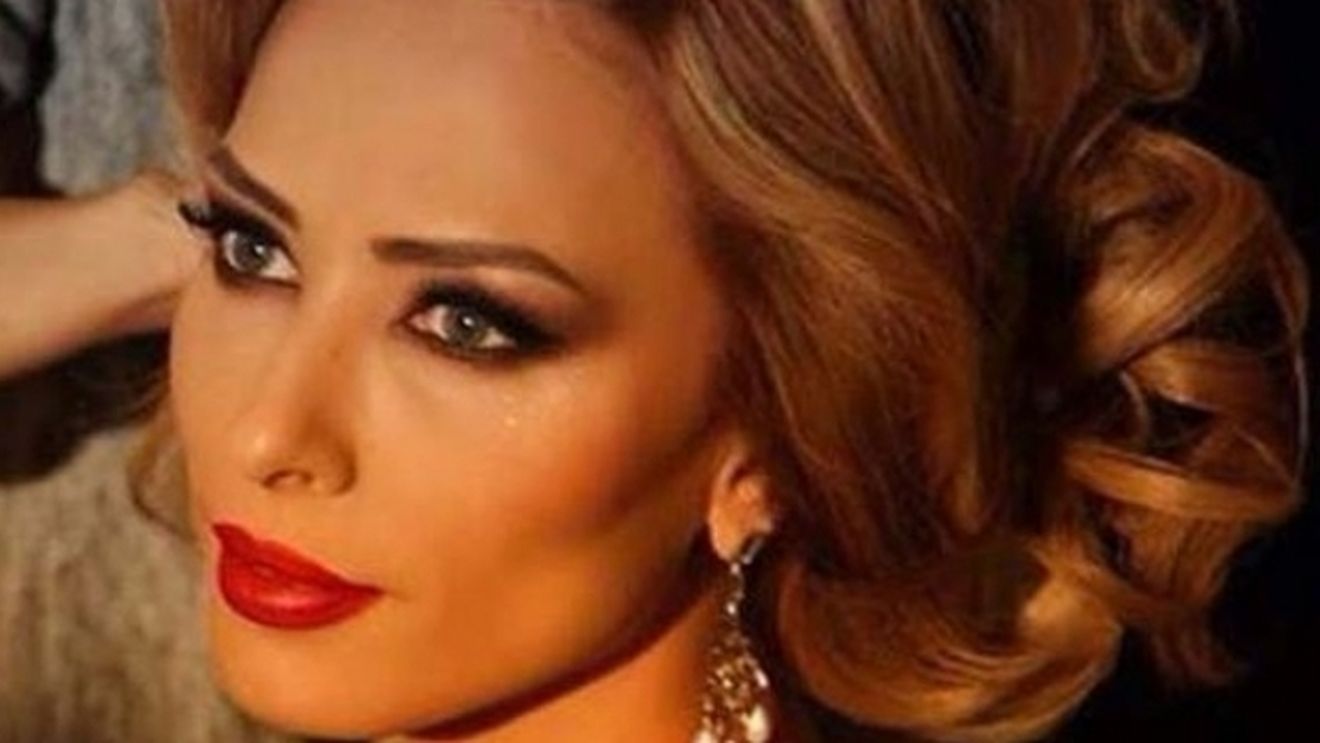 Iulia Vântur, în lacrimi: “Îmi lipsesc enorm!” Află dacă vedeta se va stabili în India