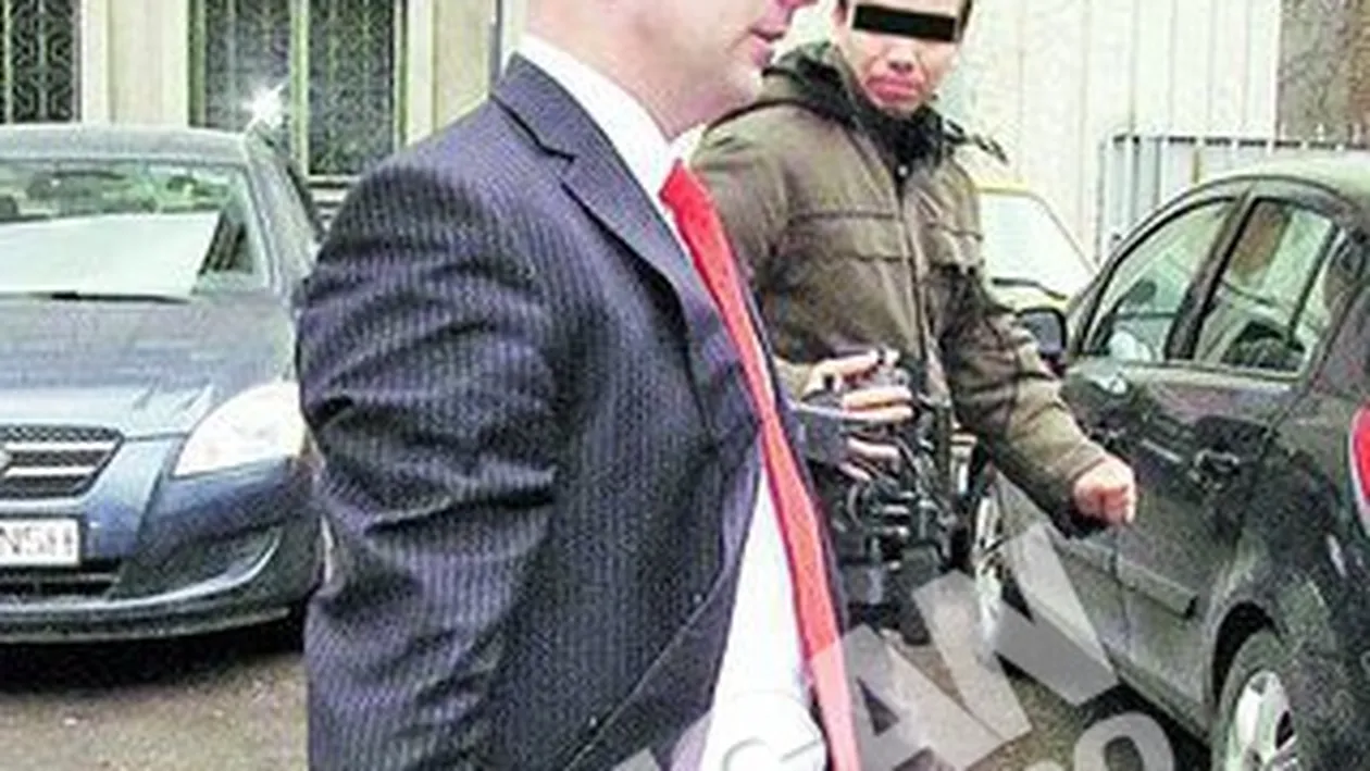 Fratele deputatului a dat fuga sa-i duca mancare rudei incarcerate, dar s-a intors cu pachetul acasa. Boldea, flamand in arest