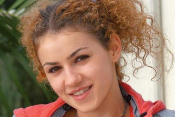 Îți mai amintești de rebela Nicole, din Lacrimi de Iubire? Cum arată acum Mihaela Bărluțiu, la 32 de ani