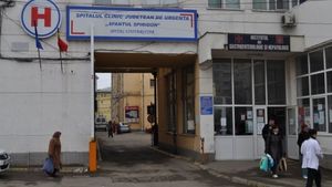 Medicii din Iași, îngrijorați de creșterea accelerată a pacienților covid. Rata testelor pozitive s-a triplat