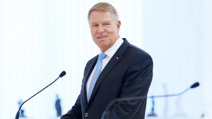 Klaus Iohannis nu mai arată așa cum îl știai. Cum s-a schimbat fostul președinte, după ce a demisionat