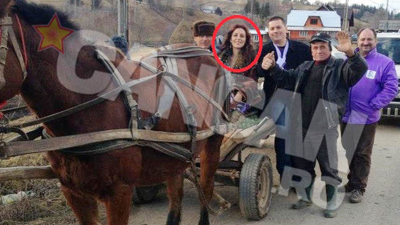 Imagini senzationale! Sexy-senatoarea s-a pozat in caruta si la birt ca sa arate ca e “fata de gasca”! Uite ce a ajuns sa faca!