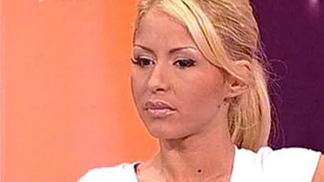 Blonda lui Capatos, cu TOTUL la vedere! Imagini INCENDIARE cu fosta asistenta pacatoasa ajunsa prostituata